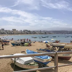 https://city-studio-free-wifi-close-to-beach.in-canary-islands.com