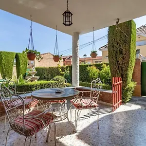 https://chalet-acogedor-con-piscina-muy-cerca-de-granada.es-andalucia.com