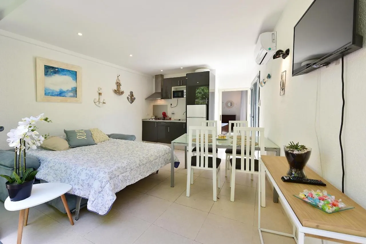 Apartamento Luminoso En El Centro De カダケス